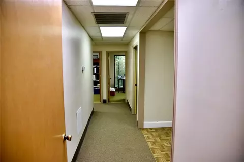 915 W Main St, Central, SC 29630 photo 16