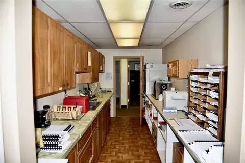 915 W Main St, Central, SC 29630 photo 13
