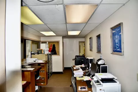 915 W Main St, Central, SC 29630 photo 11