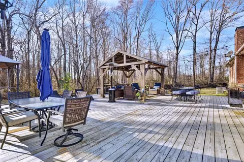 121 Colonial Dr, Pelzer, SC 29669 photo 16