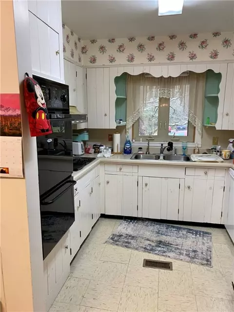 119 Shirmadon Dr, Honea Path, SC 29654 photo 5