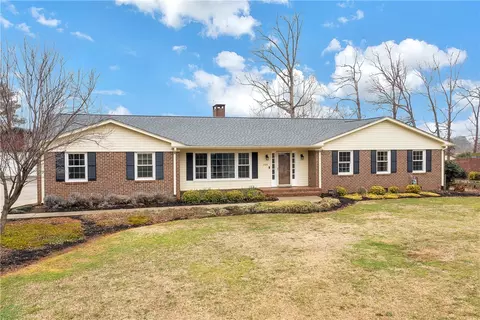 104 Del Riso Cir, Easley, SC 29642 photo 2