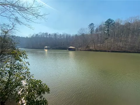 708 View West Dr, Seneca, SC 29672 photo 3