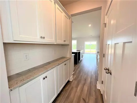 222 Iris Dr, Easley, SC 29642 photo 6
