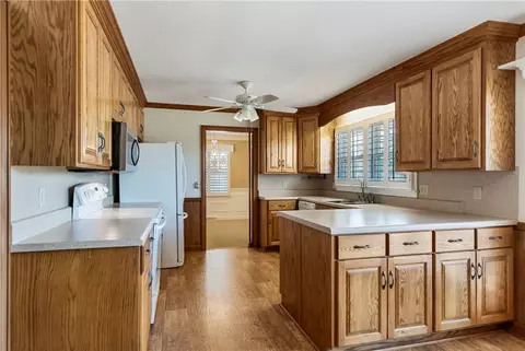 1210 Hanover Rd, Anderson, SC 29621 photo 10