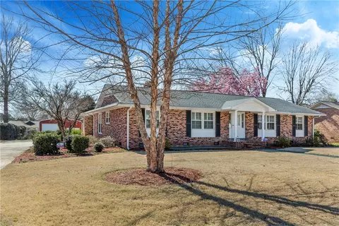 1210 Hanover Rd, Anderson, SC 29621 photo 3