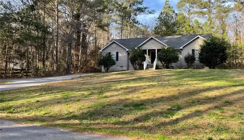 106 Maple St, Pendleton, SC 29670 photo 1