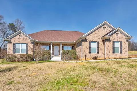 213 Garren Rd, Easley, SC 29640 photo 1