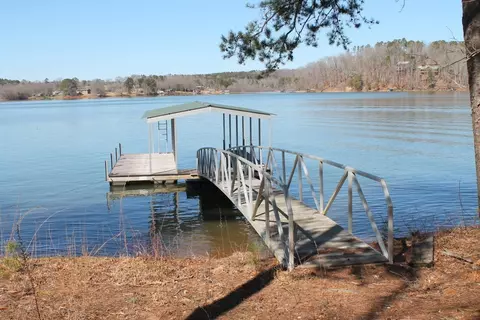 1633 Ridgemore Dr, Toccoa, GA 30577 photo 1