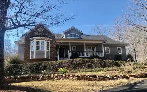 225 Morgan Dr, Central, SC 29630 photo 1