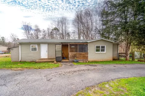 222 Thomas Mill Rd, Easley, SC 29640 photo 2