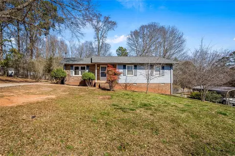 503 Spring Forest Dr, Central, SC 29630 photo 2