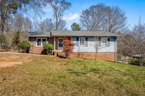 503 Spring Forest Dr, Central, SC 29630 photo 3