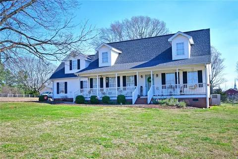 117 Del Riso Cir, Easley, SC 29642 photo 3