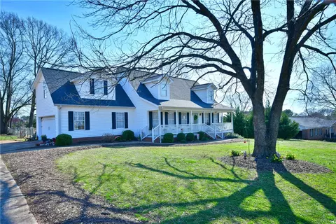 117 Del Riso Cir, Easley, SC 29642 photo 4