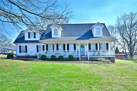 117 Del Riso Cir, Easley, SC 29642 photo 1