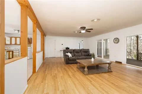421 Johnson Rd, Honea Path, SC 29654 photo 2