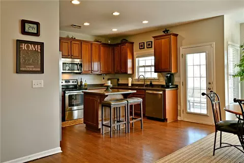 102 Berwick Ct, Easley, SC 29642 photo 10