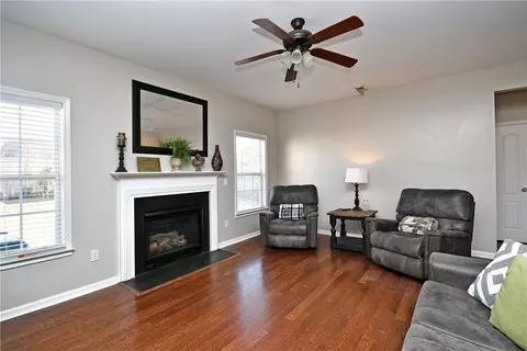 102 Berwick Ct, Easley, SC 29642 photo 6