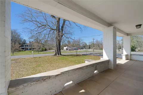 310 N Shirley Ave, Honea Path, SC 29654 photo 3