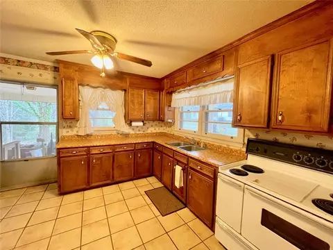 839 Cherry St, Pendleton, SC 29670 photo 7