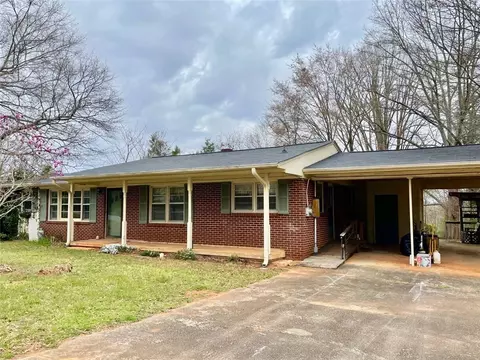 839 Cherry St, Pendleton, SC 29670 photo 1