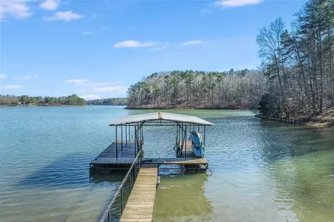 162 Ridgemore Cir, Toccoa, GA 30577 photo 2