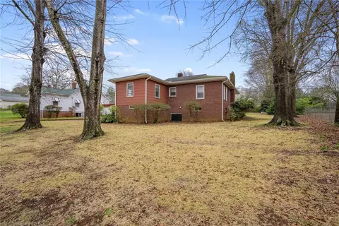809 Gaines St, Central, SC 29630 photo 30