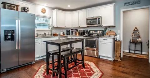 51 Main St, Pelzer, SC 29669 photo 8