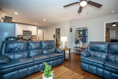 51 Main St, Pelzer, SC 29669 photo 4