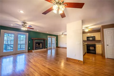 115 Gordon Dr, Central, SC 29630 photo 6