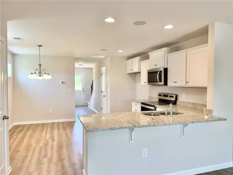 228 Samuel St, Pendleton, SC 29670 photo 3