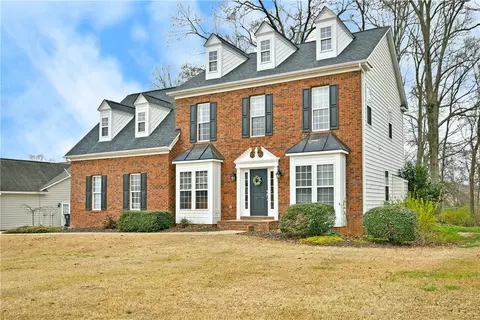 297 Sassafras Dr, Easley, SC 29642 photo 2