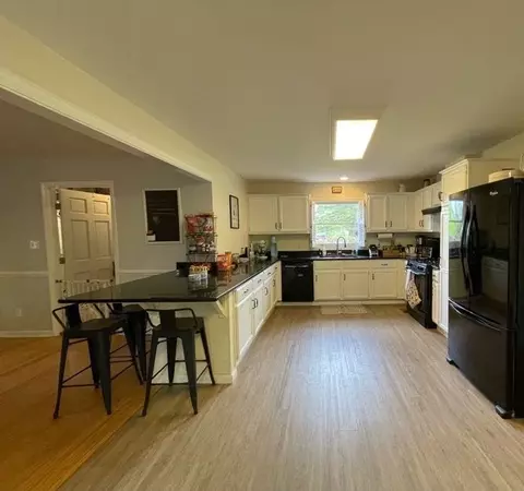 112 Paul St, Central, SC 29630 photo 5