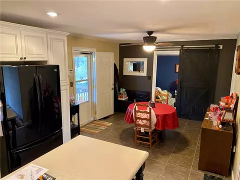 2212 Gentry Rd, Starr, SC 29684 photo 9
