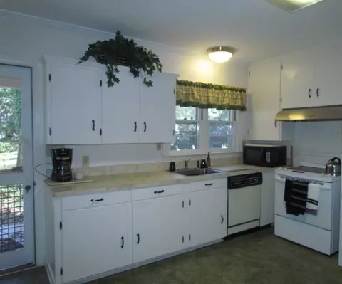 1200 E Greenville St, Anderson, SC 29621 photo 11