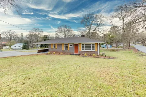 6 Dendy St, Pelzer, SC 29669 photo 2