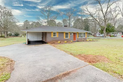6 Dendy St, Pelzer, SC 29669 photo 3