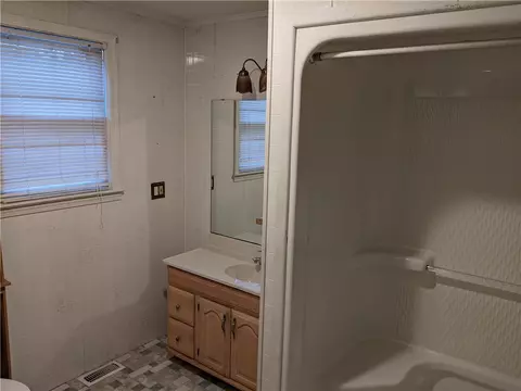 821 E Greer St, Honea Path, SC 29654 photo 10