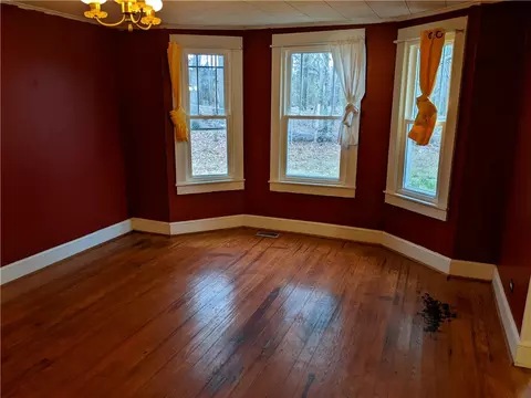 821 E Greer St, Honea Path, SC 29654 photo 2