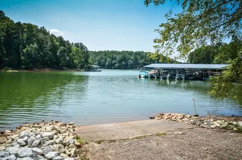 1648 1649 Point Rd, Westminster, SC 29693 photo 19