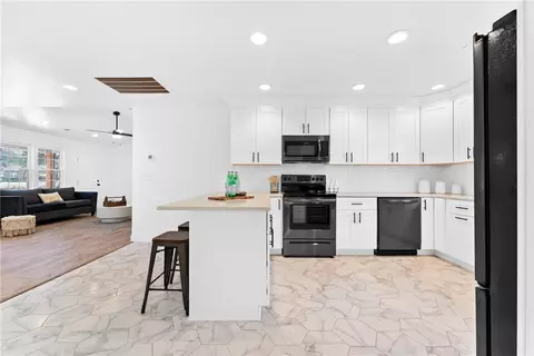 423 Firetower Rd, Williamston, SC 29697 photo 4