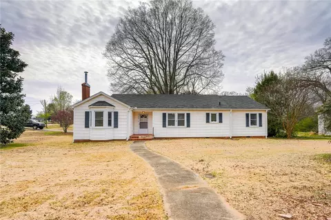 220 Lebanon Rd, Pendleton, SC 29670 photo 1