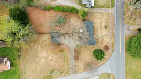 220 Lebanon Rd, Pendleton, SC 29670 photo 2