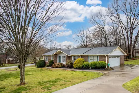 109 Stonegate Ct, Easley, SC 29642 photo 21