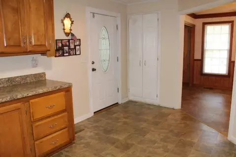 2 Ethridge St, Williamston, SC 29697 photo 4