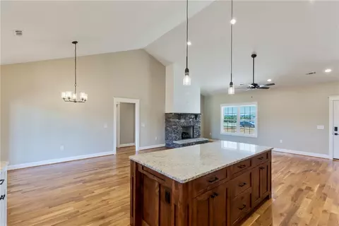 611 Tall Oak Trl, Seneca, SC 29678 photo 11