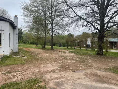 443 Chastain Rd, Central, SC 29630 photo 9