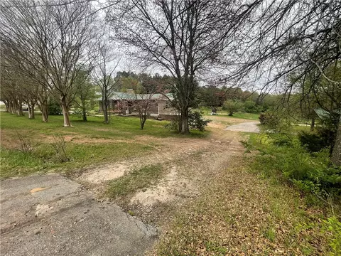 443 Chastain Rd, Central, SC 29630 photo 4