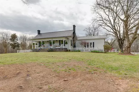 314 Chandler Rd, Easley, SC 29640 photo 2